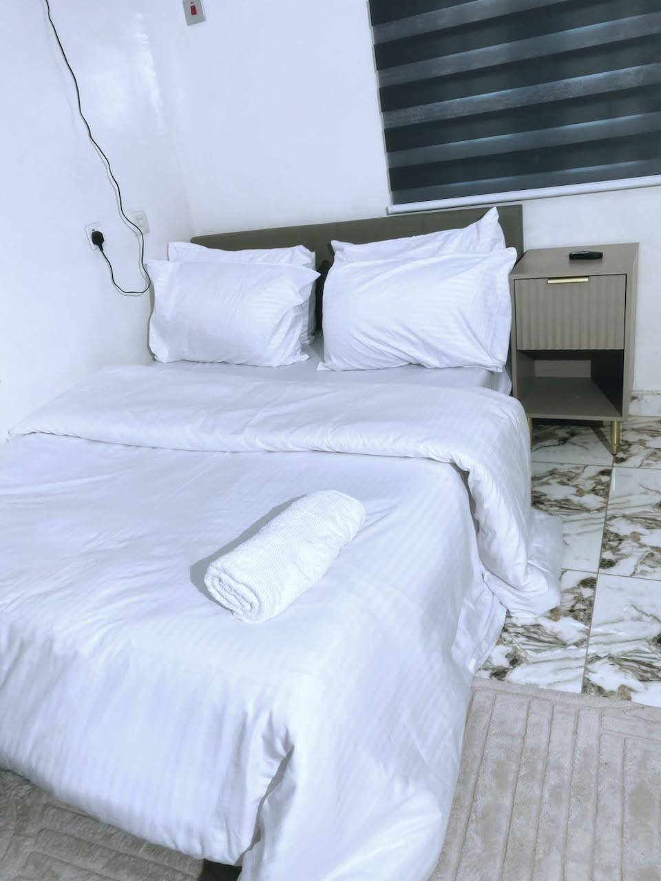 Guest bedroom